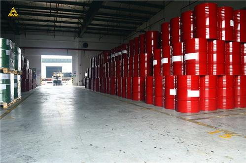 Trang bị quạt hút Meansoon trong hệ thống kho hóa chất 1